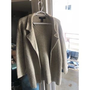 Thick cardigan perfect for fall